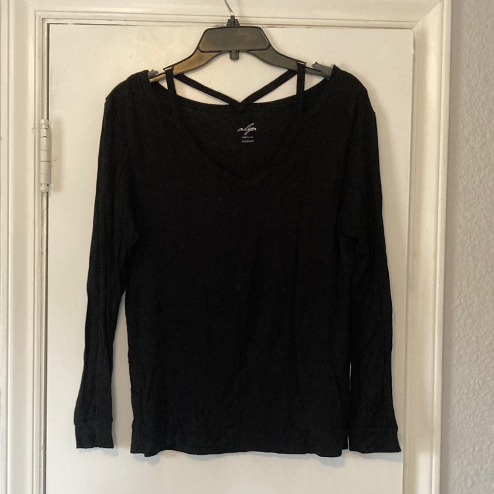 Long sleeve shirt with straps